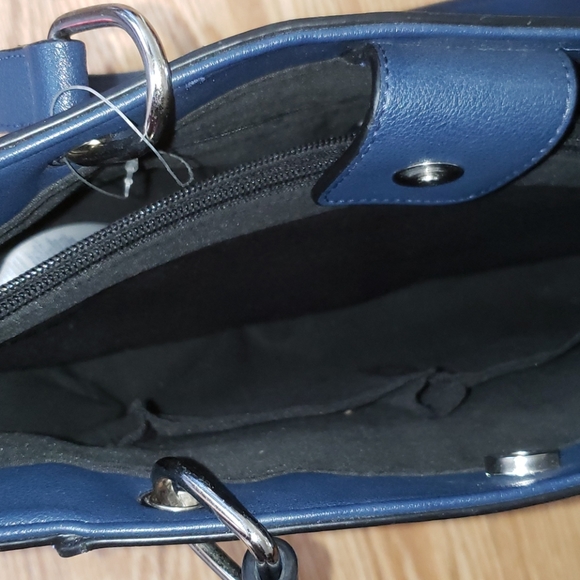 Tote - Picture 3 of 5